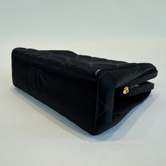 Vintage Chanel Black Quilted Frame Evening Bag - Picture 14 of 16